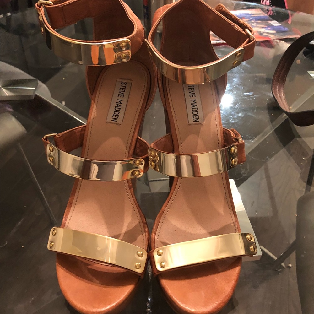 Steve Madden wedges